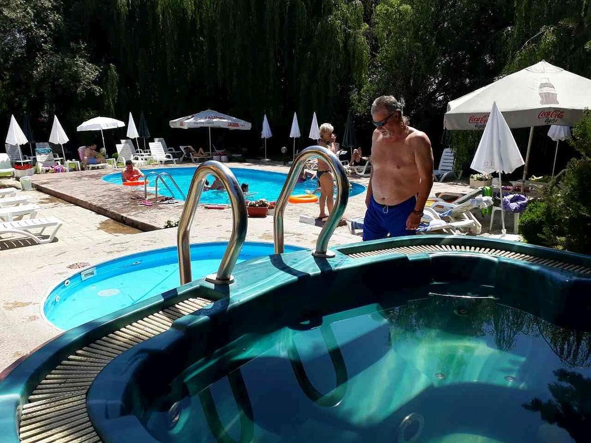Family Hotel IV Welingrad Exterior foto